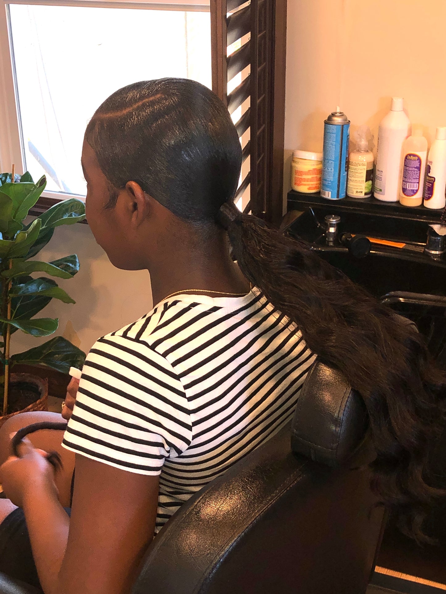 Invisible ponytail or Ponytail braid