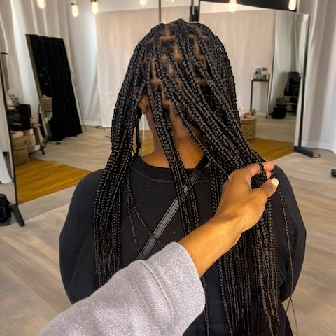 Medium Knotless Braids